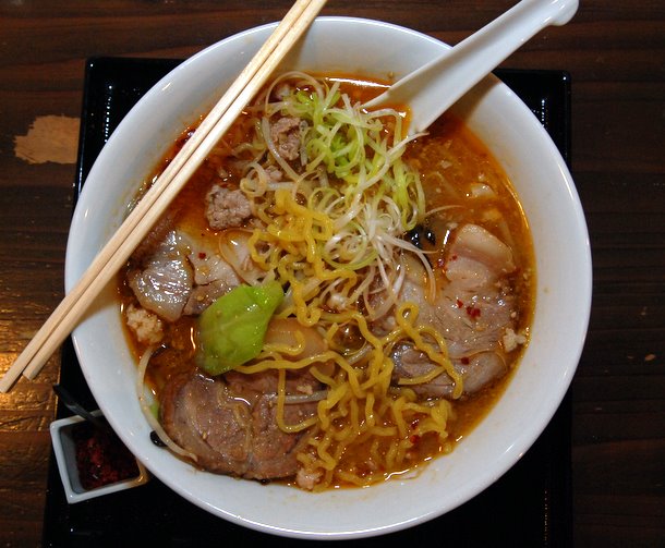 RAMEN IN BRODO DI CARNE